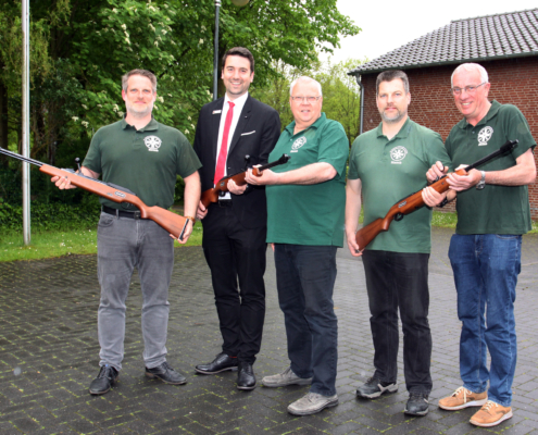 Schiessbudengewehre_fuer_das_Antonius_Kinderfest_0523_1